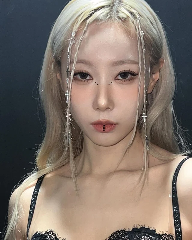 白金淺亞麻